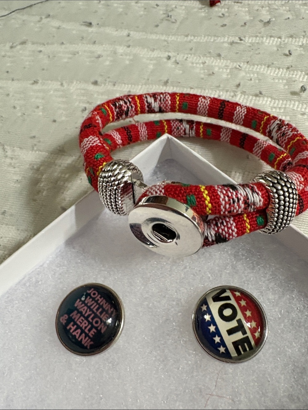 SNAP Bracelet Red and Silver Woven Bracelet small size. Takes 20 m gingersnaps - Picture 3 of 11